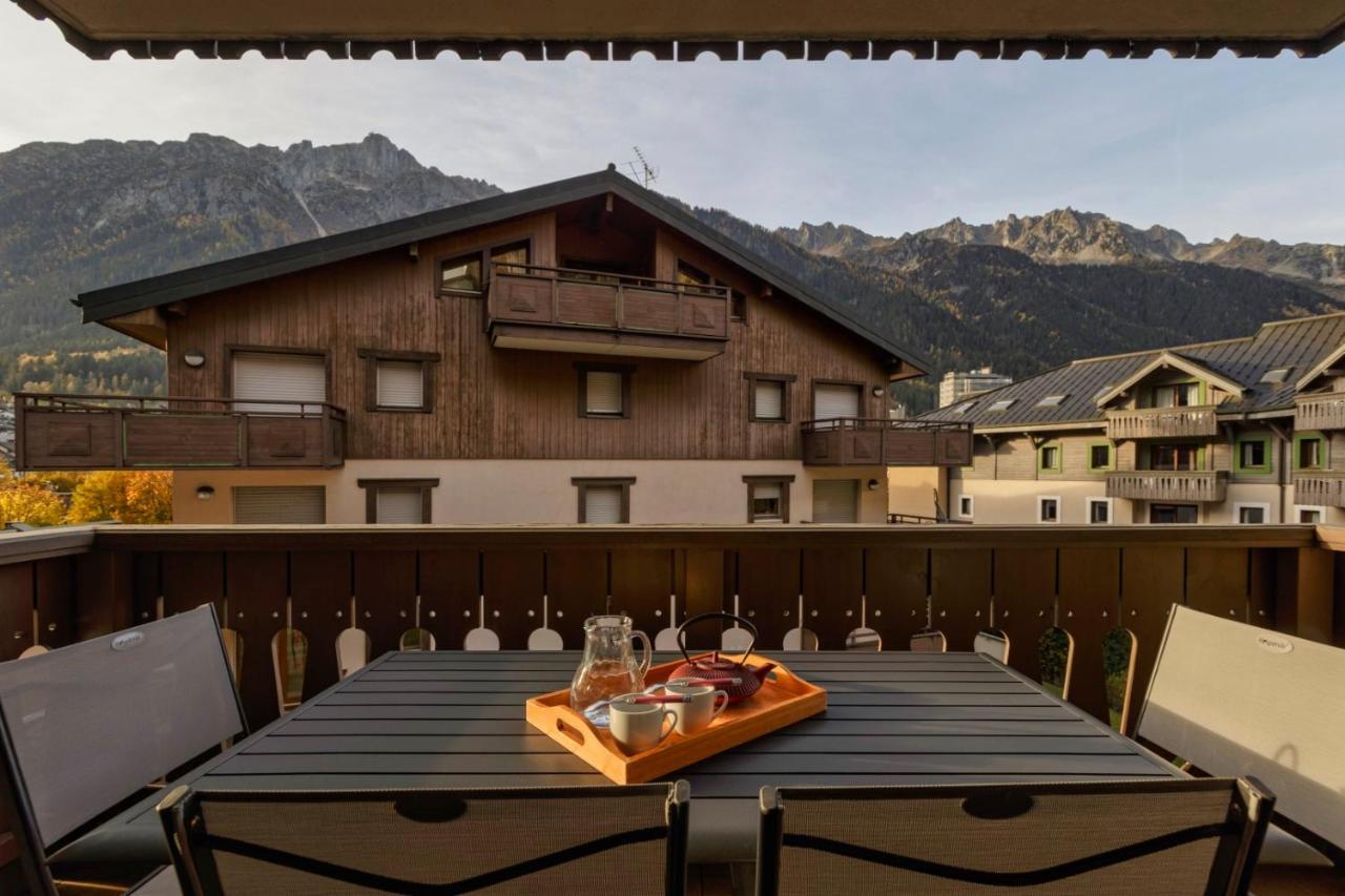 Grepon -city Center - Free Swimming Pool, Sauna, Gym - Free Parking - By Cozee Apartamento *