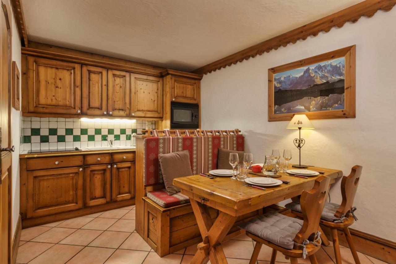 Grepon -city Center - Free Swimming Pool, Sauna, Gym - Free Parking - By Cozee Apartamento