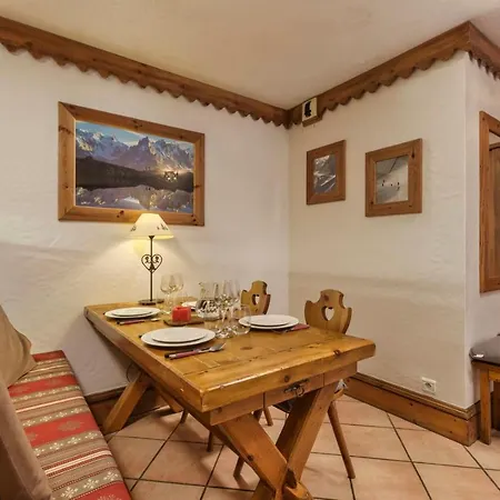 Grepon -City Center - Free Swimming Pool, Sauna, Gym - Free Parking - By Cozee Rentals Chamonix Exterior photo